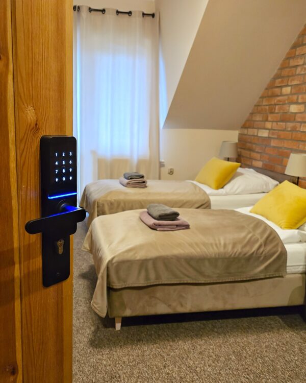 zamek do apartamentów SmartLock