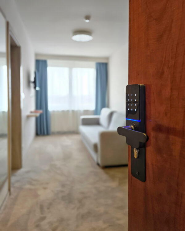 zamek do apartamentów SmartLock