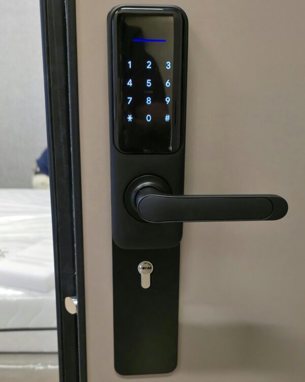 zamek do apartamentów SmartLock